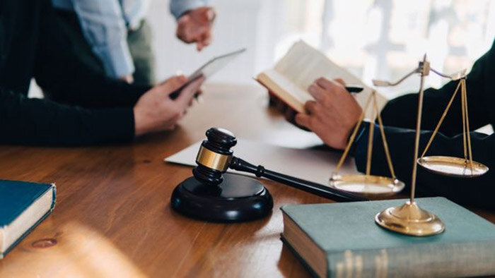 لیست-بهترین-وکیل-شهریار