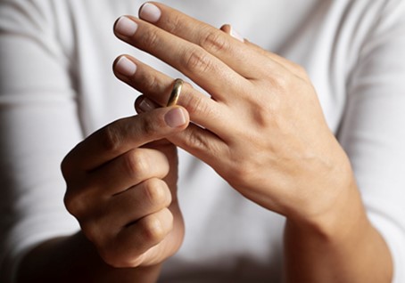 دلایل-محکمه‌پسند-برای-طلاق-از-طرف-مرد-در-سال-1404