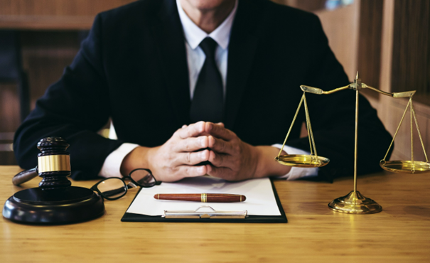 مشاوره-حقوقی-تخصصی-و-تحلیلی
