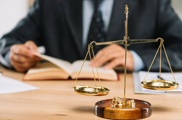 بهترین-وکیل-در-شهر-ورامین-در-چه-حوزه-هایی-فعالیت-می-کند؟