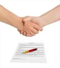 هنگام-امضای-قرارداد-کار-دقت-کنید
