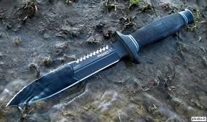 حمل-چاقو-به-عنوان-یک-وسیله-دفاعی-فکر-و-فرهنگ-اشتباه-است