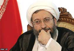 توضیحات-آملی-لاریجانی-درباره-احضار-احمدی-نژاد-به-دادگاه-کیفری
