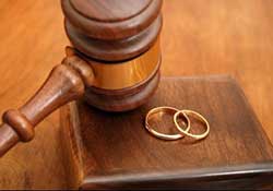 مشاوران-در-دادگاه-خانواده-با-راهنمایی-لازم-مانع-از-طلاق-شوند